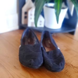 Black Toms womens size 7